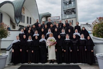 Participare remarcabilă a Corului Facultății de Teologie Ortodoxă din Iași – Extensia Chișinău, la Festivalul Internațional de Muzică Religioasă de la Hajnówka (Polonia)